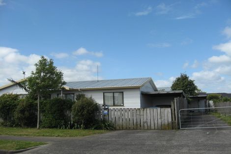 Photo of property in 2/8 Templeton Place, Clendon Park, Auckland, 2103