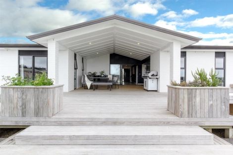 Photo of property in 482c Carrington Road, Hurworth, New Plymouth, 4371