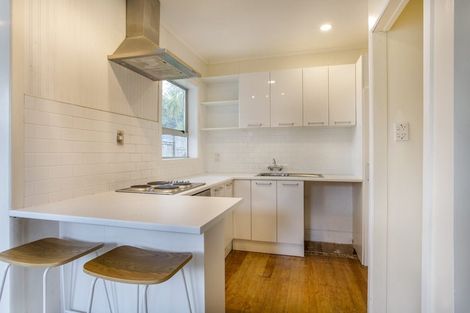 Photo of property in 25 Makiri Street, Helensville, 0800