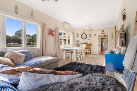 Photo of property in 114 Stanley Avenue, Te Aroha, 3320