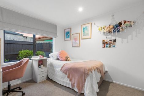 Photo of property in 8 Putaka Place, Papamoa Beach, Papamoa, 3118
