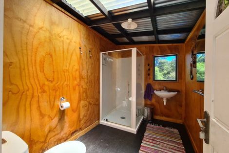 Photo of property in 1567 Rings Road, Coromandel, 3506