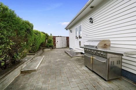 Photo of property in 6 Franklyn Road, Tawa, Wellington, 5028