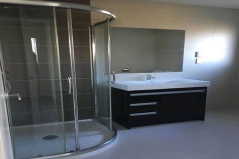 Photo of property in 76 Laurel Oak Drive, Schnapper Rock, Auckland, 0632