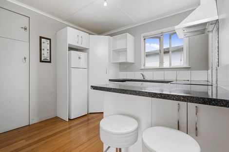 Photo of property in 32 Doone Street, Lynmouth, New Plymouth, 4310