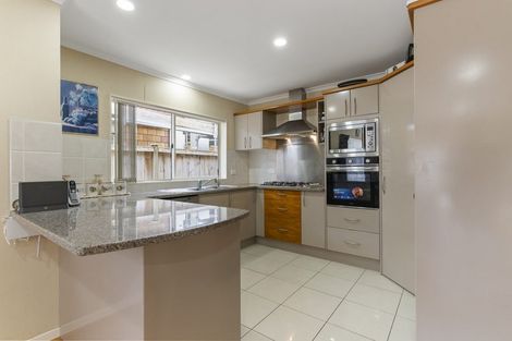 Photo of property in 75 Meadowland Drive, Somerville, Auckland, 2014