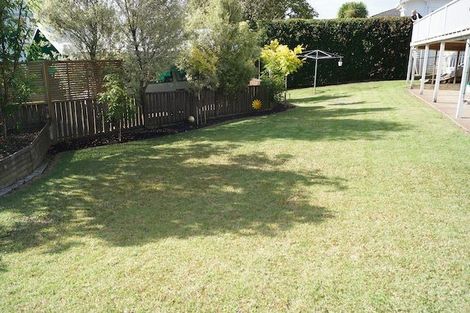 Photo of property in 4 Pasadena Avenue, Point Chevalier, Auckland, 1022