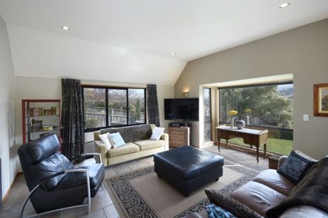 Photo of property in 18 Ribbonwood Close, Normanby, Dunedin, 9010