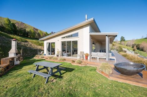 Photo of property in 335 Higgins Road, Wakefield, 7095