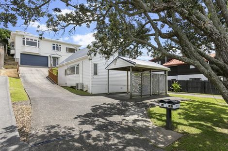 Photo of property in 16 Alfred Street, Northcote Point, Auckland, 0627