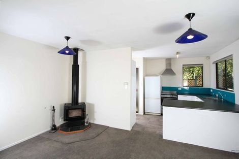 Photo of property in 8 Trinidad Crescent, Grenada Village, Wellington, 6037