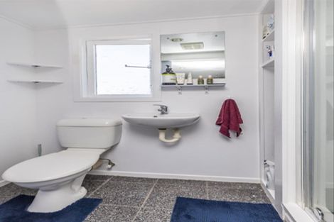 Photo of property in 4 Aramoana Place, Maupuia, Wellington, 6022