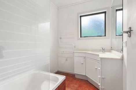 Photo of property in 14 Sari Place, Massey, Auckland, 0614