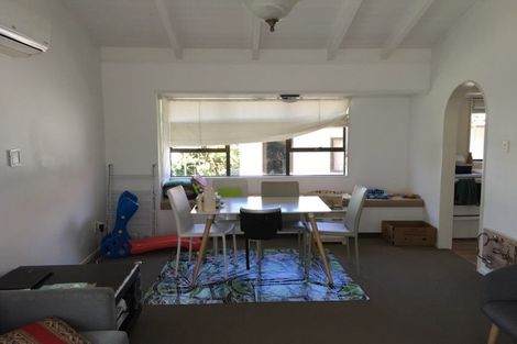 Photo of property in 1/4 Posa Avenue, Henderson, Auckland, 0612