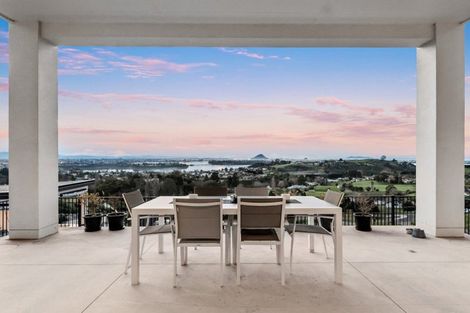 Photo of property in 42 Oceana Drive, Welcome Bay, Tauranga, 3175