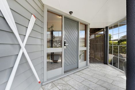 Photo of property in 7b Peter Terrace, Castor Bay, Auckland, 0620