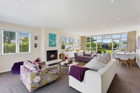 Photo of property in 26 Rauparaha Street, Waikanae Beach, Waikanae, 5036