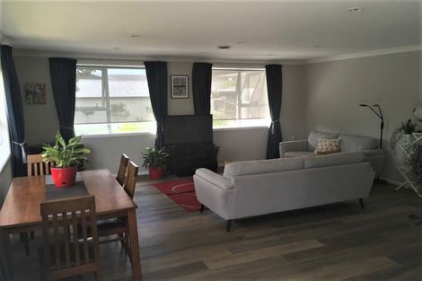 Photo of property in 2 Dunbarton Street, Redwood, Christchurch, 8051