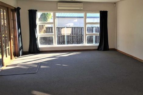 Photo of property in 6 Wyatt Place, Russley, Christchurch, 8042