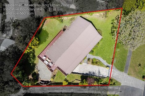 Photo of property in 27 Elizabeth Drive, West Harbour, Auckland, 0618