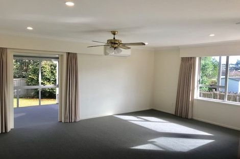 Photo of property in 3/5 Dodson Avenue, Milford, Auckland, 0620