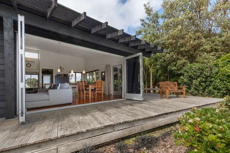 Photo of property in 20 Mowhanau Drive, Kai Iwi, Whanganui, 4574