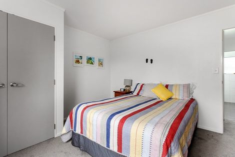 Photo of property in 48 Karewa Parade, Papamoa Beach, Papamoa, 3118