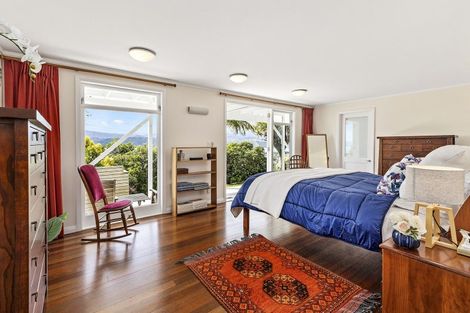 Photo of property in 66 Seatoun Heights Road, Seatoun, Wellington, 6022