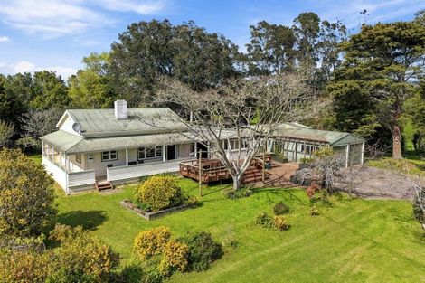 Photo of property in 2059 State Highway 16, Helensville, 0875
