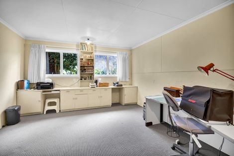 Photo of property in 27 Cameron Street, Hawera, 4610