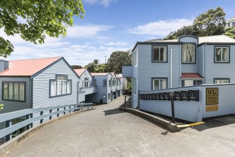 Photo of property in 5/93a Kelburn Parade, Kelburn, Wellington, 6012