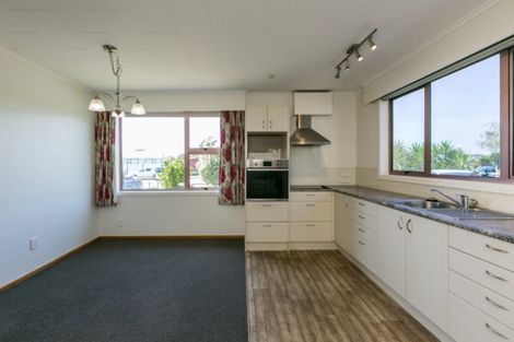Photo of property in 27 Norwich Crescent, Tamatea, Napier, 4112