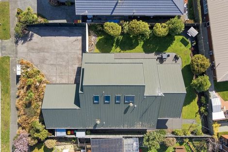 Photo of property in 52 Anglesea Avenue, Parklands, Christchurch, 8083