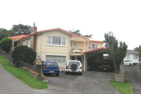 Photo of property in 22 Camrose Place, Glenfield, Auckland, 0629