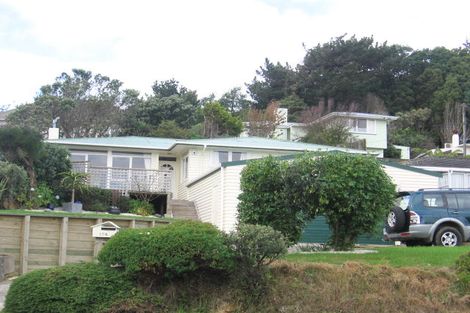Photo of property in 104 Helston Road, Paparangi, Wellington, 6037