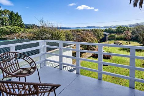Photo of property in 25 Paekakariki Hill Road, Pauatahanui, Porirua, 5381