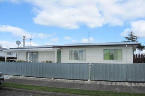 Photo of property in 4 Heather Street, Levin, 5510