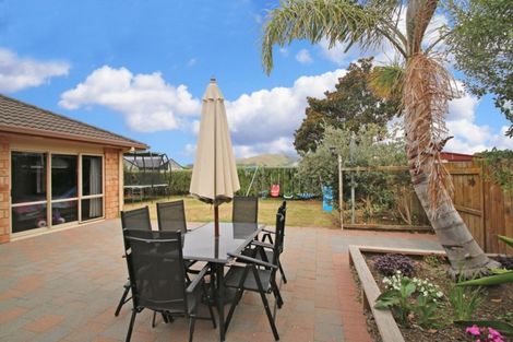 Photo of property in 36 Mcleod Place, Papamoa Beach, Papamoa, 3118