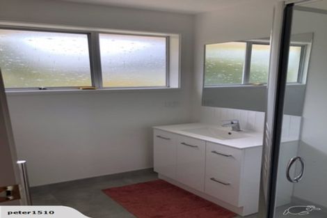 Photo of property in 2/32 Eastern Beach Road, Eastern Beach, Auckland, 2012