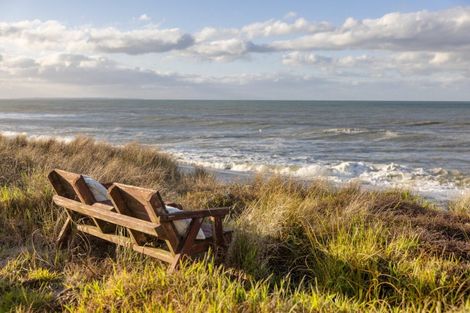 Photo of property in 65 Pukehina Parade, Pukehina, Te Puke, 3189