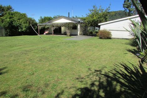 Photo of property in 33 Stafford Street, Blackball, 7804