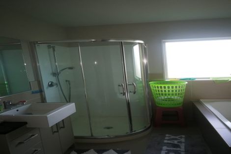 Photo of property in 76a Panama Road, Mount Wellington, Auckland, 1062