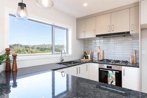 Photo of property in 9 Pine Hill Rise, Glenside, Wellington, 6037