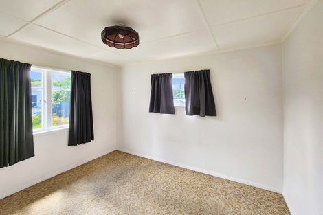 Photo of property in 21 Gibbs Crescent, Wainuiomata, Lower Hutt, 5014