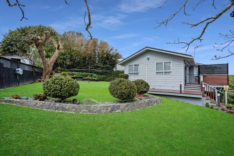 Photo of property in 6 Ancona Lane, Goodwood Heights, Auckland, 2105