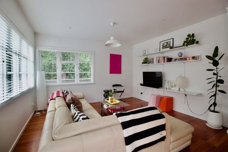 Photo of property in 245a Meola Road, Point Chevalier, Auckland, 1022