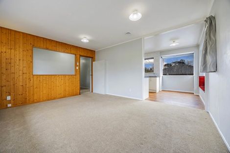 Photo of property in 57 Barrys Road, Glendene, Auckland, 0602