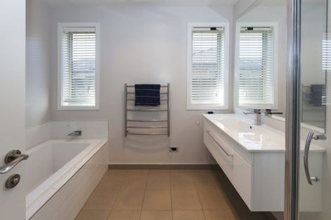 Photo of property in 18 Puaka Street, Pegasus, 7612