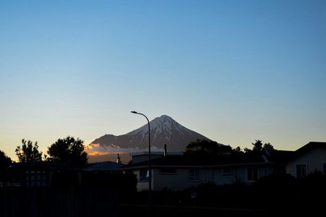 Photo of property in 57 Seyton Street, Stratford, 4332