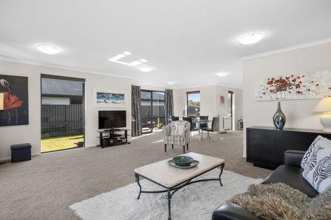 Photo of property in 11 Copperfield Close, Mosgiel, 9024